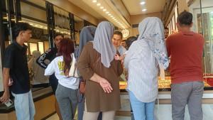 Suasana-toko-emas-di-Pekanbaru-1.jpg
