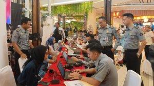 Suasana_pelayanan_Eazy_Passport_di_Pekanbaru_19042025.jpg