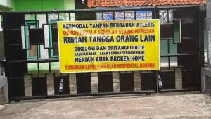 Tangkapan-layar-video-spanduk-bernada-sensitif.jpg