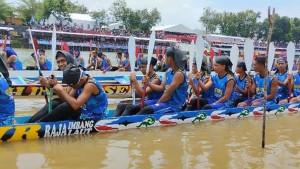 Tim-Jalur-bersiap-untuk-bertanding-dalam-Festival-Pacu-Jalur-KEN-2025.jpg