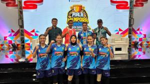 Tim-putri-takraw-Riau-bersama-jajaran-pelatih-2025.jpg