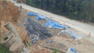 Trase-baru-di-Jalan-Lintas-Riau-Sumatera-Barat-Kilometer-106-107-Desa-Tanjung-Alai.jpg