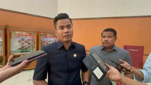 Wakil-DPRD-Riau-Budiman-Lubis-soal-apbd.jpg