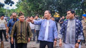 Wali-Kota-Pekanbaru-Agung-Nugroho-soal-nikah-massal-gratis.jpg