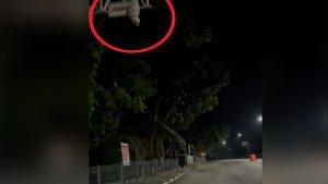aksi-Prank-Pocong-tepatnya-di-Simpang-Empat-Bumi-Ayu-kota-Dumai.jpg