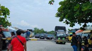 anteran-kendaraan-masuk-kapal-roro-sungai-selari.jpg