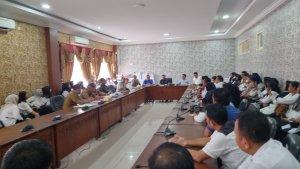 audiensi_pegawai_honorer_R2_dan_R3_Pemda_Pelalawan.jpg