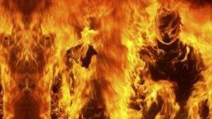 gadis-desa-dibakar-hidup-hidup-oleh-kekasihnya-penyebabnya-masih-misteri.jpg