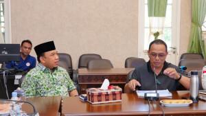 husni-merza-mengundurkan-diri-dari-KONI-Siak.jpg