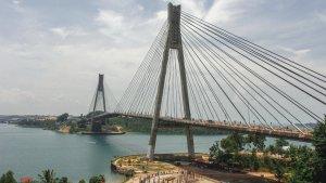 jembatan_i_barelang_kota_batam_terlihat_dari_pusat_kuliner_dendang_melayu.jpg