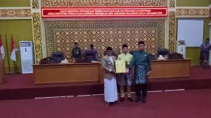 ketuk-palu-APBD-P-Pelalawan.jpg