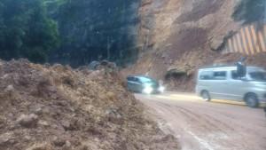 kondisi-kelok-9-pasca-terjadi-longsor-sudah-mulai-dibuka.jpg