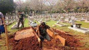 kuburan-ani-yudhoyono.jpg