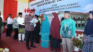menteri-atr-kunker-ke-pelalawan.jpg