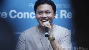 penyanyi-rizky-febian-menggelar-jumpa-pers.jpg
