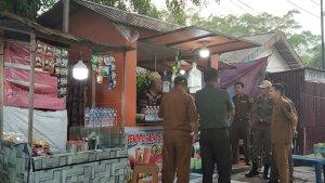 petugas-Datangi-Pedagang-Kaki-Lima-di-Sekitaran-Jalan-Protokol-bengkalis.jpg