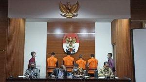 rektor-unila-karomani-dan-sejumlah-pejabat-jadi-tersangka-ott-kpk.jpg