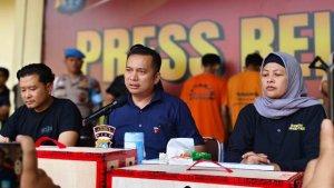 rilis-penangkapan-sabu-dan-ekstasi-di-pekanbaru.jpg
