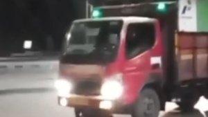 sebuah-video-viral-di-media-sosial.jpg