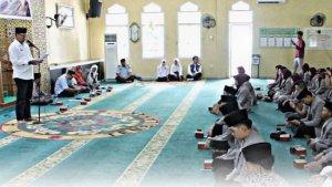sekda-inhil-lepas-kafilah-inhil-ke-mtq-riau-di-bengkalis.jpg