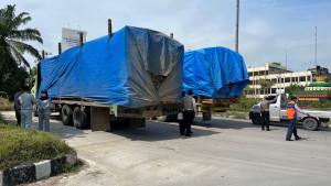 truk-tonase-besar-terjaring-dalam-operasi-bersama-Dishub-Pekanbaru.jpg