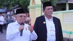 wapres-didamping-gubernur-kepri-ansar-ahmad-di-pulau-penyengat.jpg