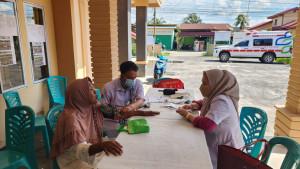 warga-tanjung-palas-mendapat-periksa-kesehatan-gratis.jpg