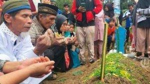 ziarah-kubur-doa-dan-tatacara.jpg