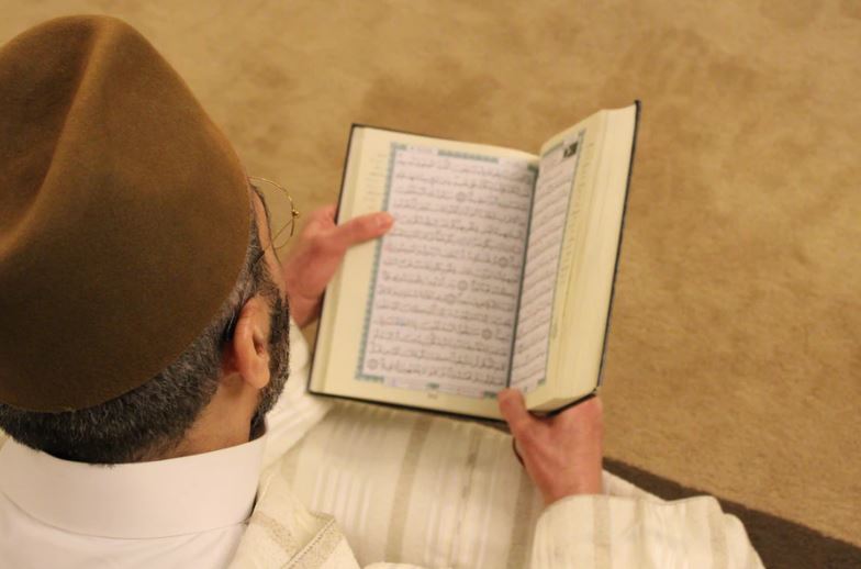 Download Ayat Kursi dan Bacaan Ayat Kursi Serta Keutamaannya