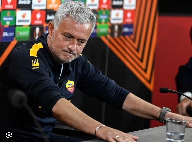 Alasan-AS-Roma-pecat-Mourinho-terungkap.jpg