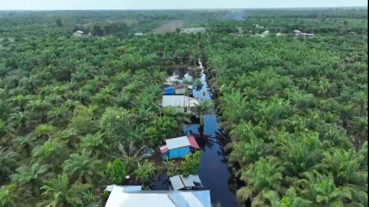 Banjir-Rendam-15-Desa-di-Riau-Ketinggian-Air-Capai-50-Cm.jpg