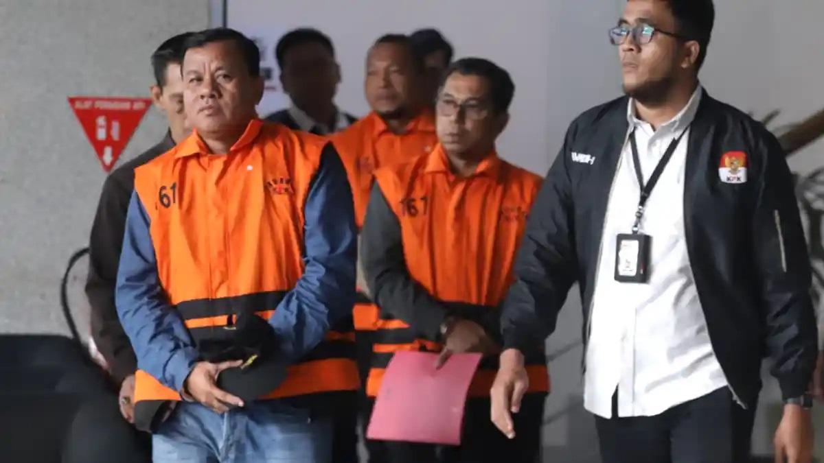 Belum Tempuh Praperadilan, Advokat Bupati Kuansing Nonaktif Suhardiman Amby Masih Pelajari Perkara - Tribunpekanbaru.com