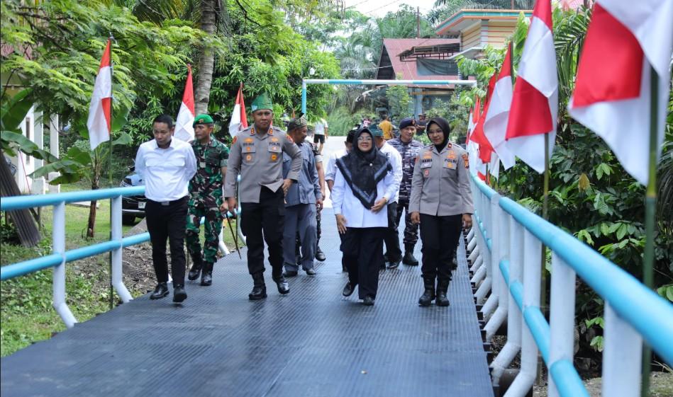 Warga Merempan Tak Perlu Lagi Memutar ke Mempura, Jembatan Presisi Pangkas Waktu Tempuh ke Siak - Tribunpekanbaru.com