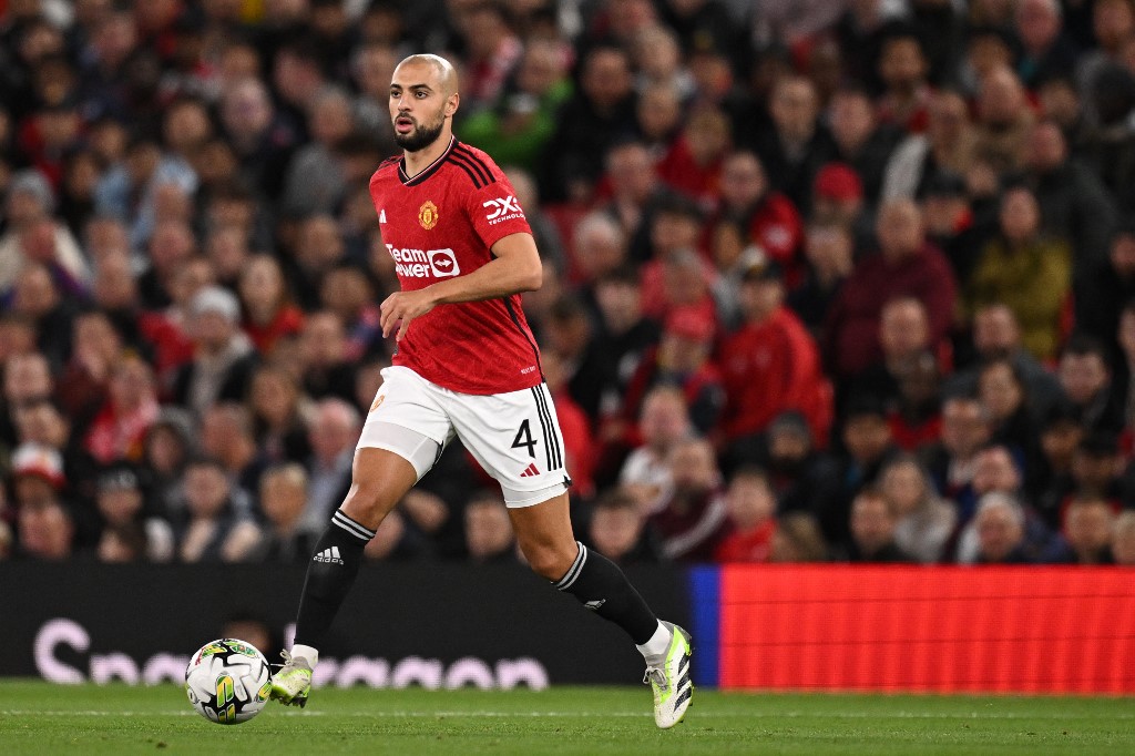 Datangkan-Sofyan-Amrabat-ke-Manchester-United-Erik-ten-Hag-Malah-Ubah-Posisi-Sang-Gelandang.jpg