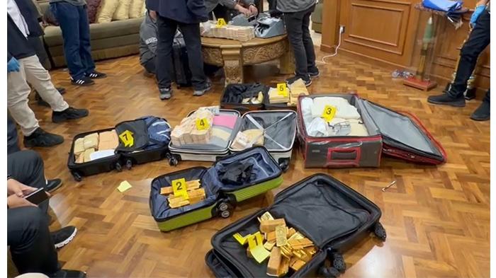 Security Kompleks Ngaku Tak Tahu Pemilik Rumah Penyimpan Emas 74 Kg yang Digeledah Polisi - Tribunpekanbaru.com