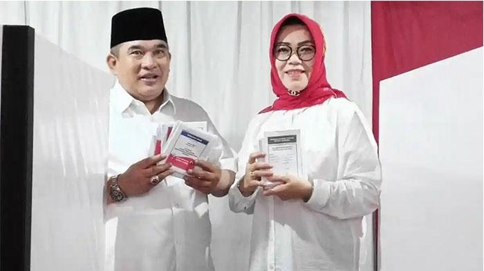 Bupati Sukoharjo Etik Suryani Ditangkap KPK: Dulu Suaminya Juga Korupsi saat Menjabat - Tribunpekanbaru.com