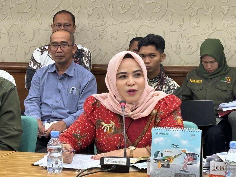 Ida-Yulita-hearing-DPRD-Riau-target-PT-SPR.jpg