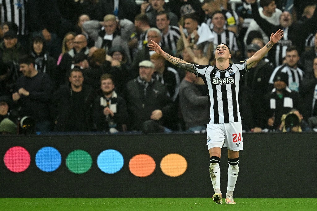 Kemenangan-Fenomenal-Klub-Sultan-Newcastle-United-Hempaskan-Jawara-Prancis-PSG-di-Liga-Champions.jpg