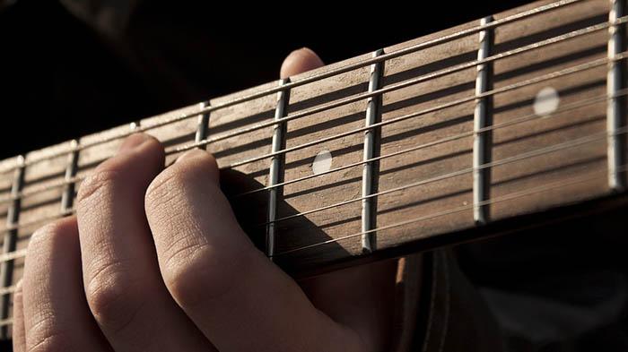 Kunci-gitar-lagu-Na-Pinaborhat-Ni-Hapogoson-disertai-dengan-terjemahan-bahasa-Indonesia.jpg