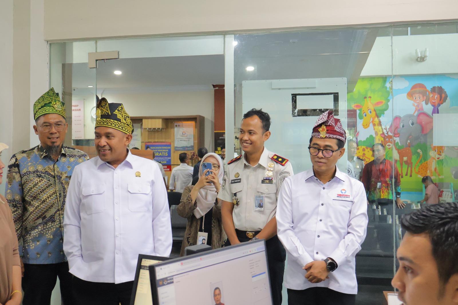 Ombudsman RI Tinjau Fasilitas dan Pelayanan Kantor Imigrasi Siak - Tribunpekanbaru.com