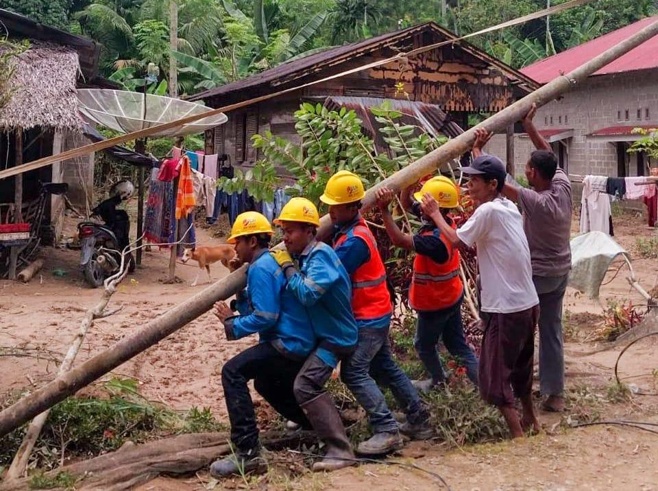 PLN-kerahkan-81-ribu-petugas-jaga-keandalan-listrik-indonesia.jpg