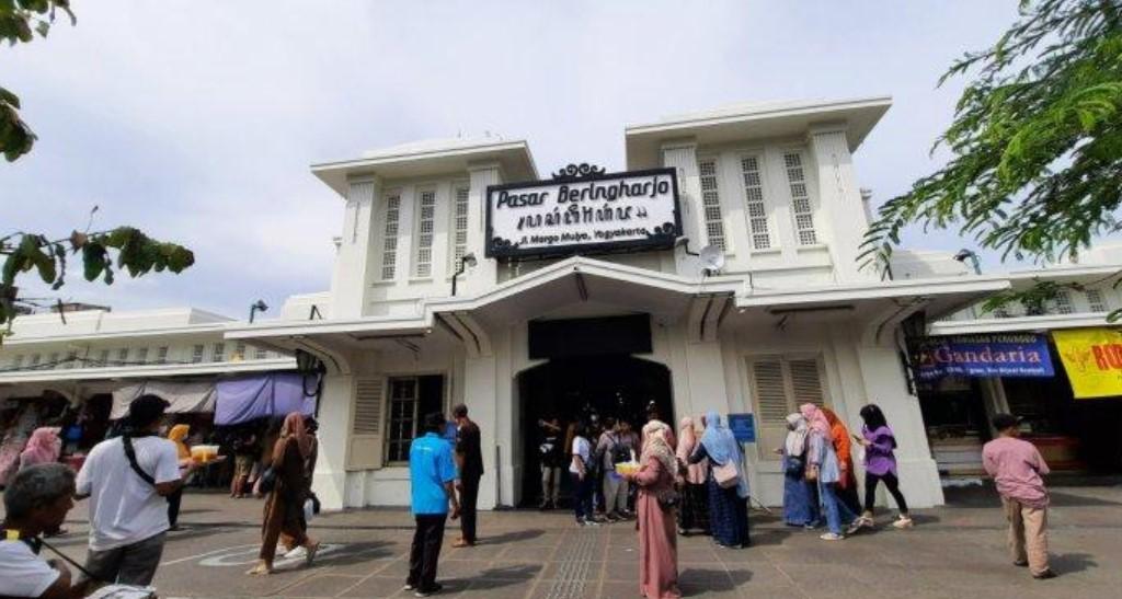 Pasar-Beringharjo.jpg