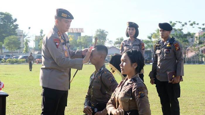 Pembaretan-oleh-Kapolda-Riau.jpg