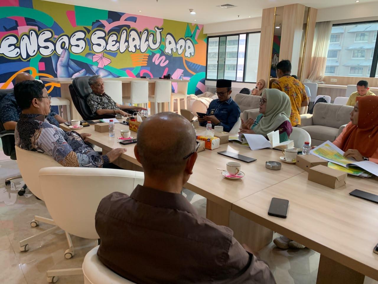 Bupati Inhu Sampaikan Persoalan Komunitas Adat Terpencil saat Bertemu Wamensos - Tribunpekanbaru.com