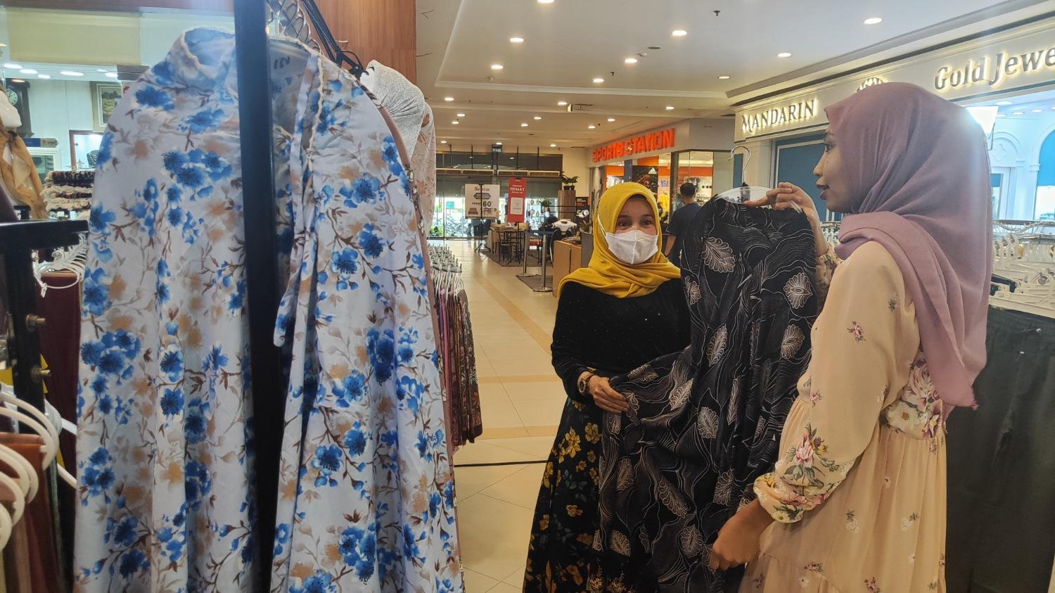 Permintaan Mukena Bermotif Meningkat Jelang Ramadhan di Pekanbaru