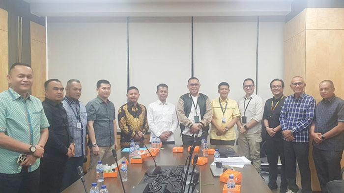 Pertemuan_Komisi_IV_DPRD__Satgas_Mafia_Tanah_Kejagung_Libatkan_Kejaksaan__Janji_Turun_ke_Pekanbaru.jpg