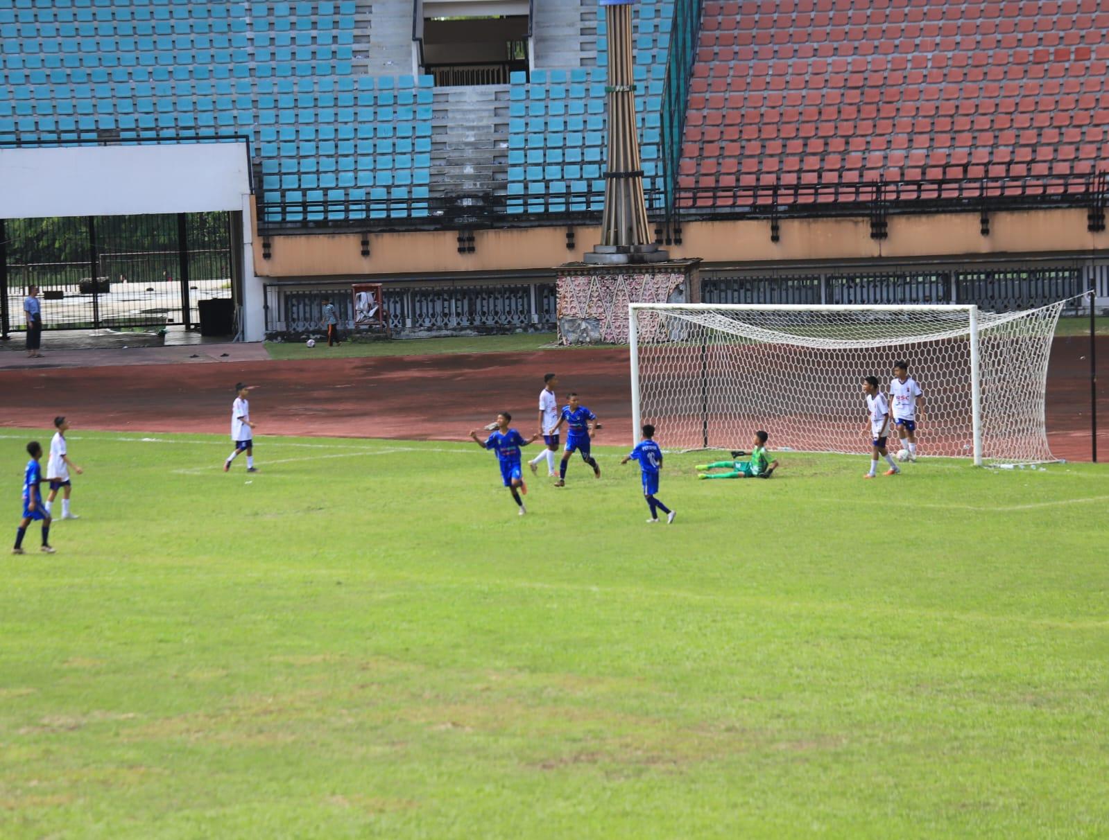 Persemai Kota Dumai Menang Telak Atas Rumbai SC di Laga Perdana Soeratin Cup U-13 - Tribunpekanbaru.com