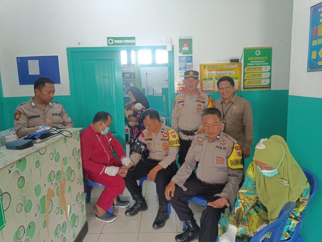 Polsek Tempuling Cek Kesehatan Personil Jelang Hari Pencoblosan Pilkada Inhil