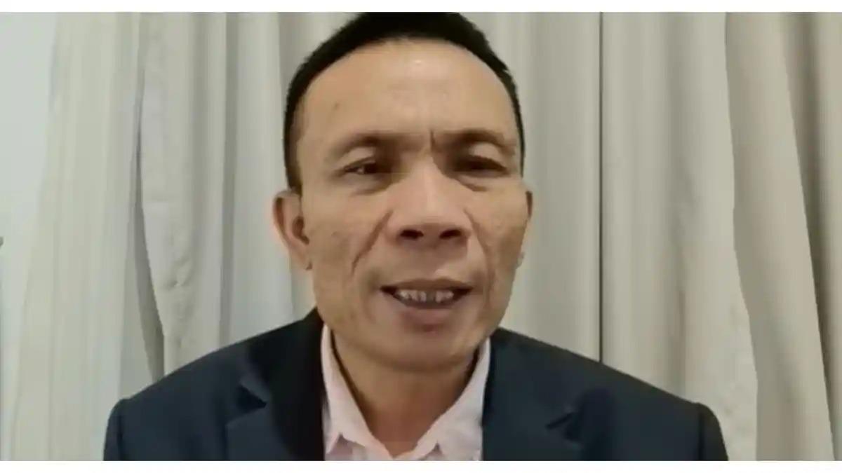 Rismon-Sianipar-minta-maaf-pada-jokowi.jpg
