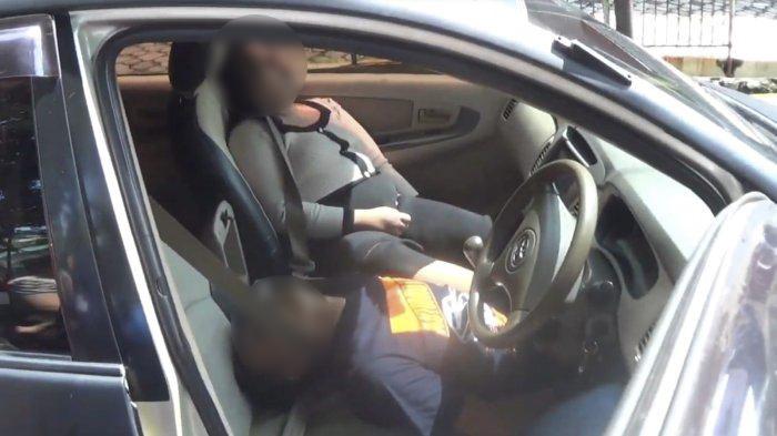 Semalaman Terparkir tapi Mesin Menyala, Ternyata Sepasang Kekasih Sudah Tak Bernyawa dalam Mobil Itu